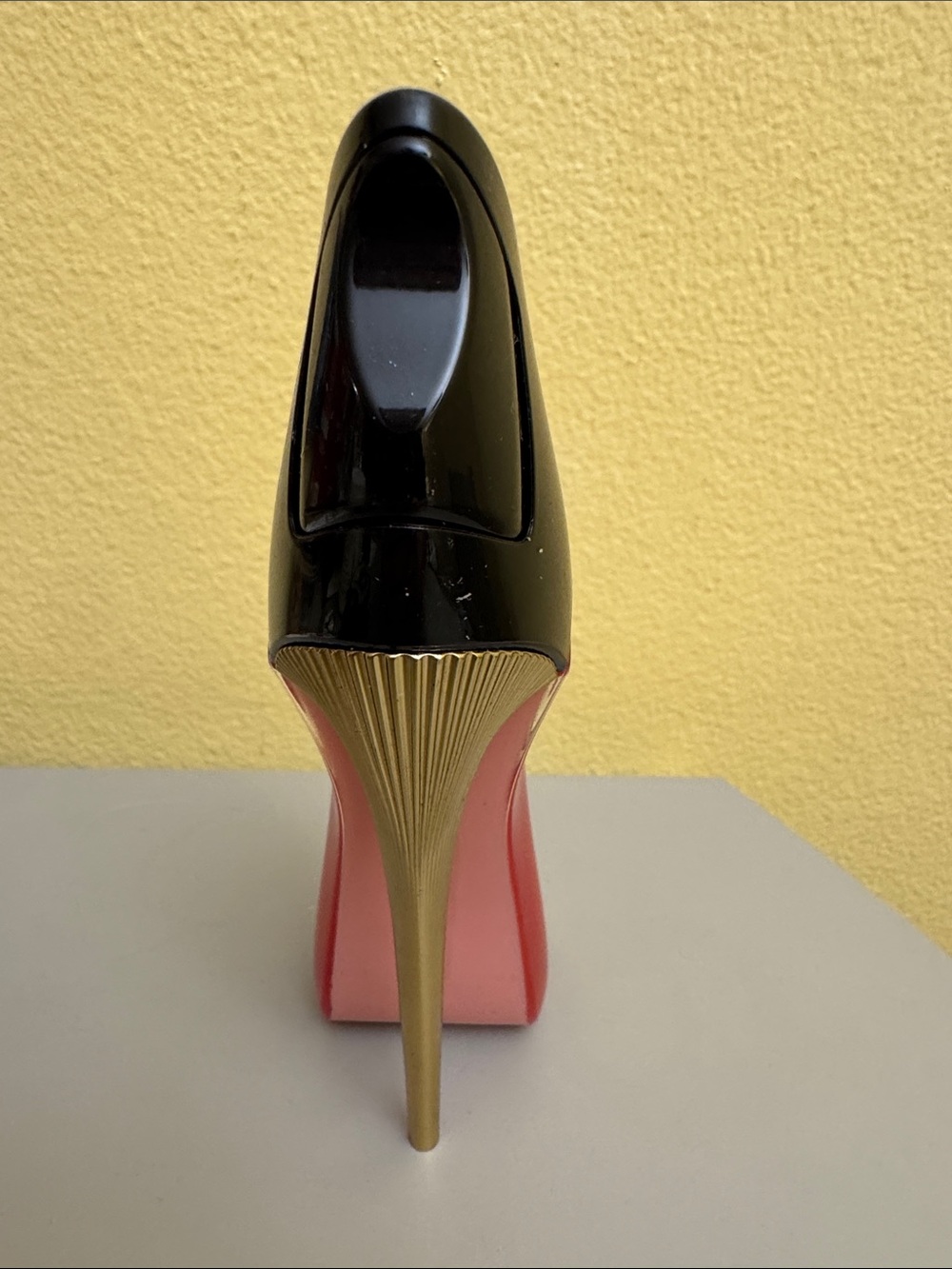 Very Good Girl By Carolina Herrera New 2.7 Fl Oz View 4
